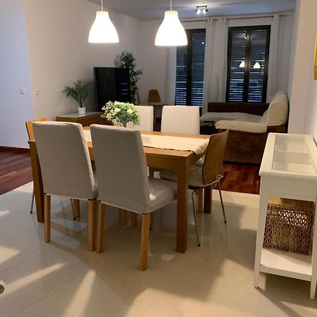 San Bernardo Family Apartment เซบีญา ภายนอก รูปภาพ