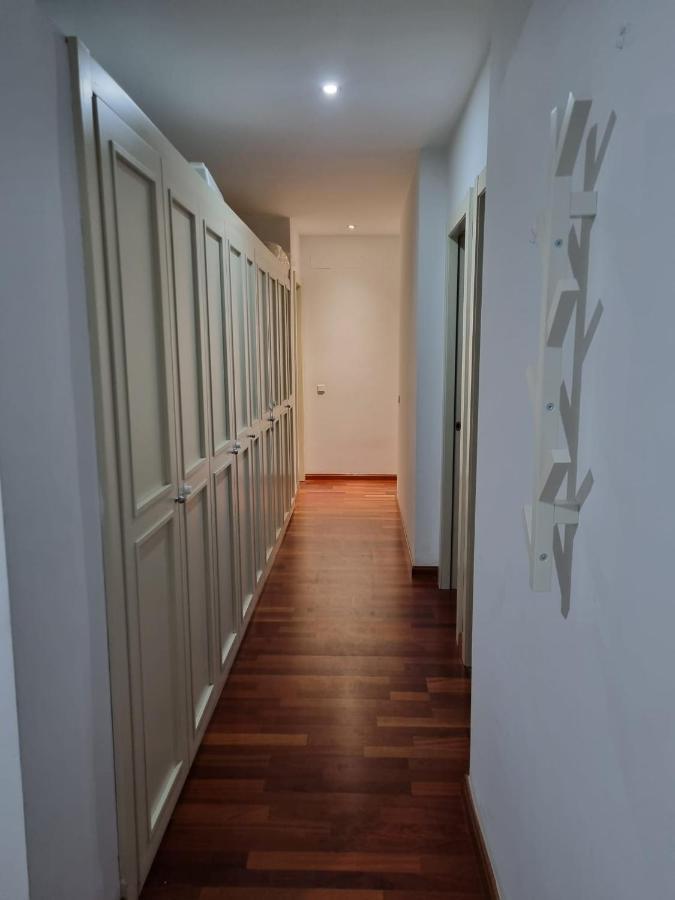 San Bernardo Family Apartment เซบีญา ภายนอก รูปภาพ