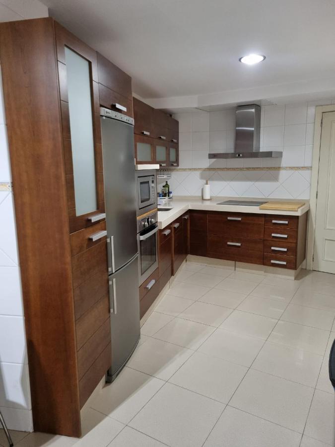 San Bernardo Family Apartment เซบีญา ภายนอก รูปภาพ