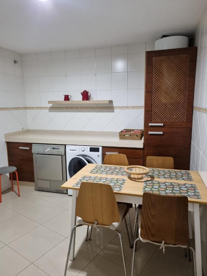 San Bernardo Family Apartment เซบีญา ภายนอก รูปภาพ