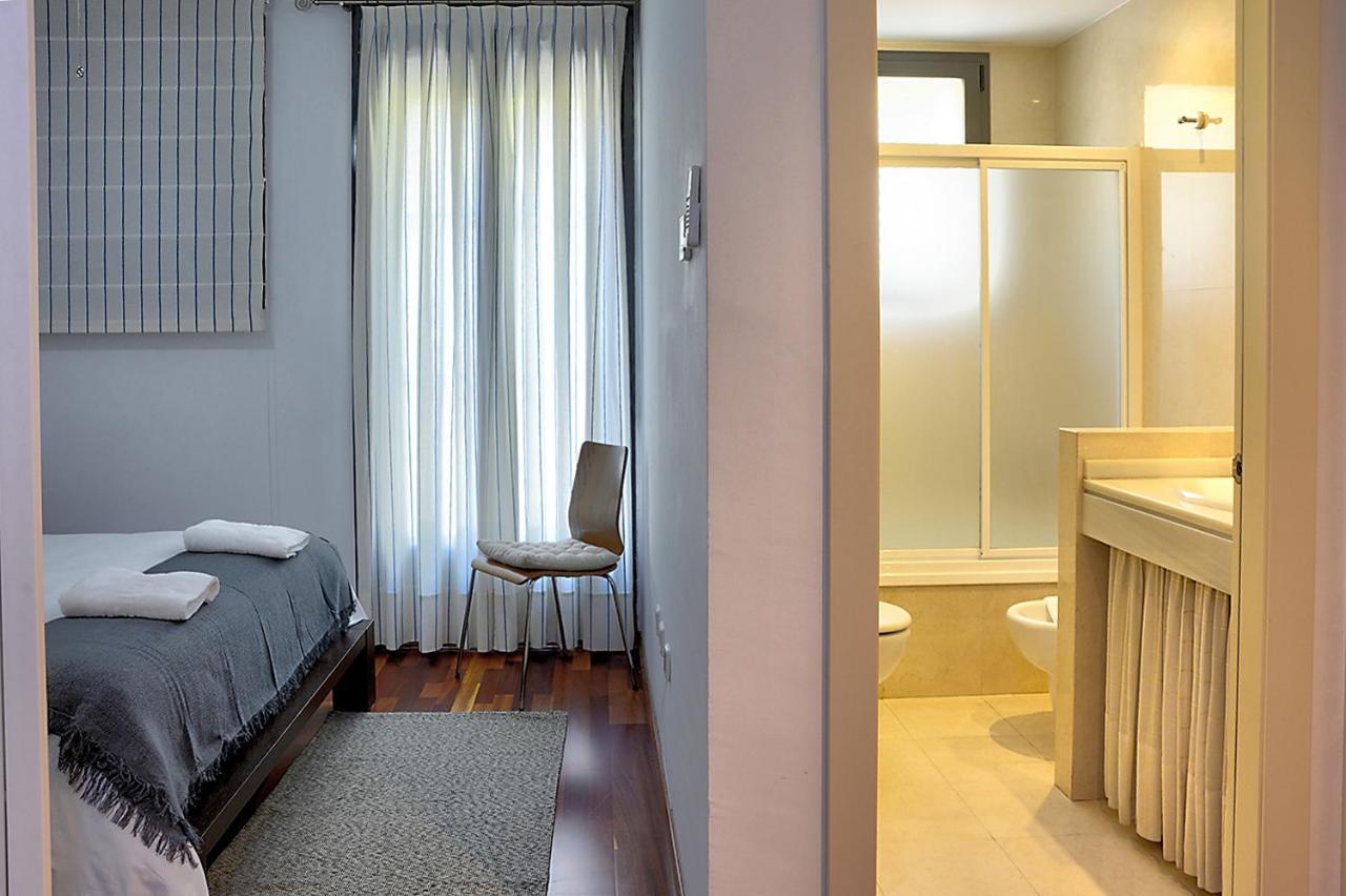 San Bernardo Family Apartment เซบีญา ภายนอก รูปภาพ