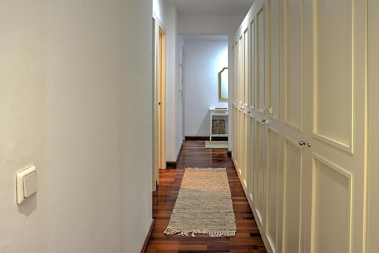San Bernardo Family Apartment เซบีญา ภายนอก รูปภาพ