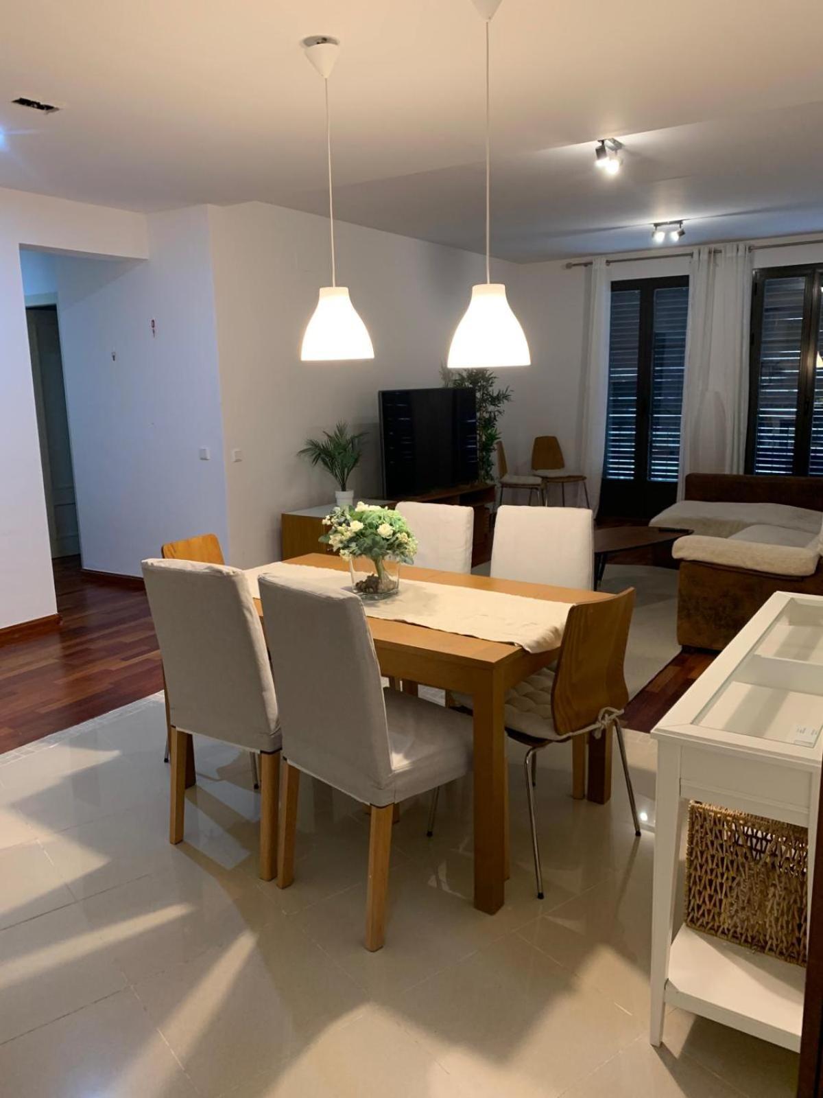 San Bernardo Family Apartment เซบีญา ภายนอก รูปภาพ